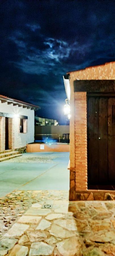 Los Montes Guest House Casas de Miravete Exterior foto